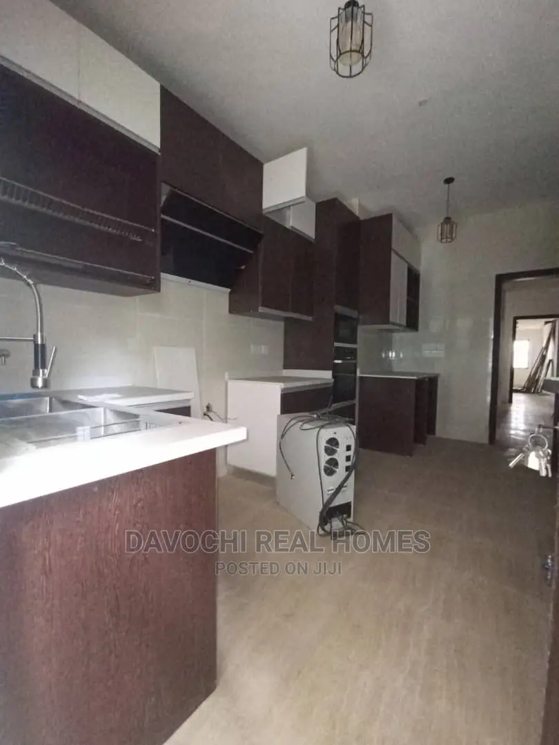 4bdrm Duplex in Ikota, Lekki for rent
