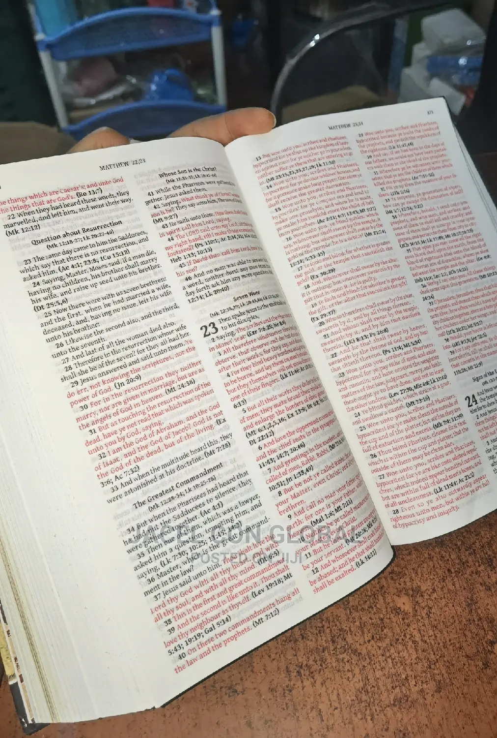 Holy Bible With Encyclopedia ( King James Version )