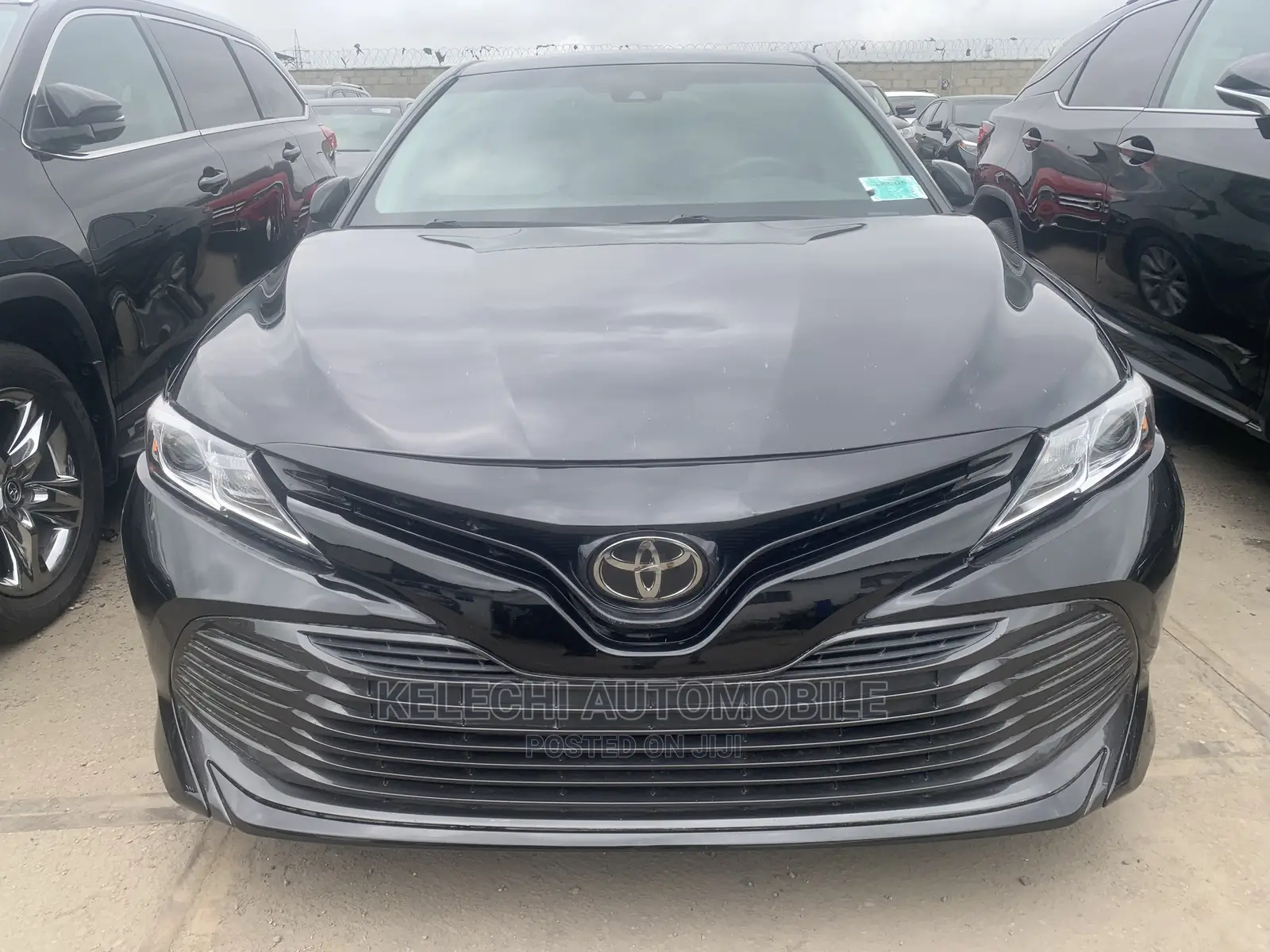 Toyota Camry 2018 Black