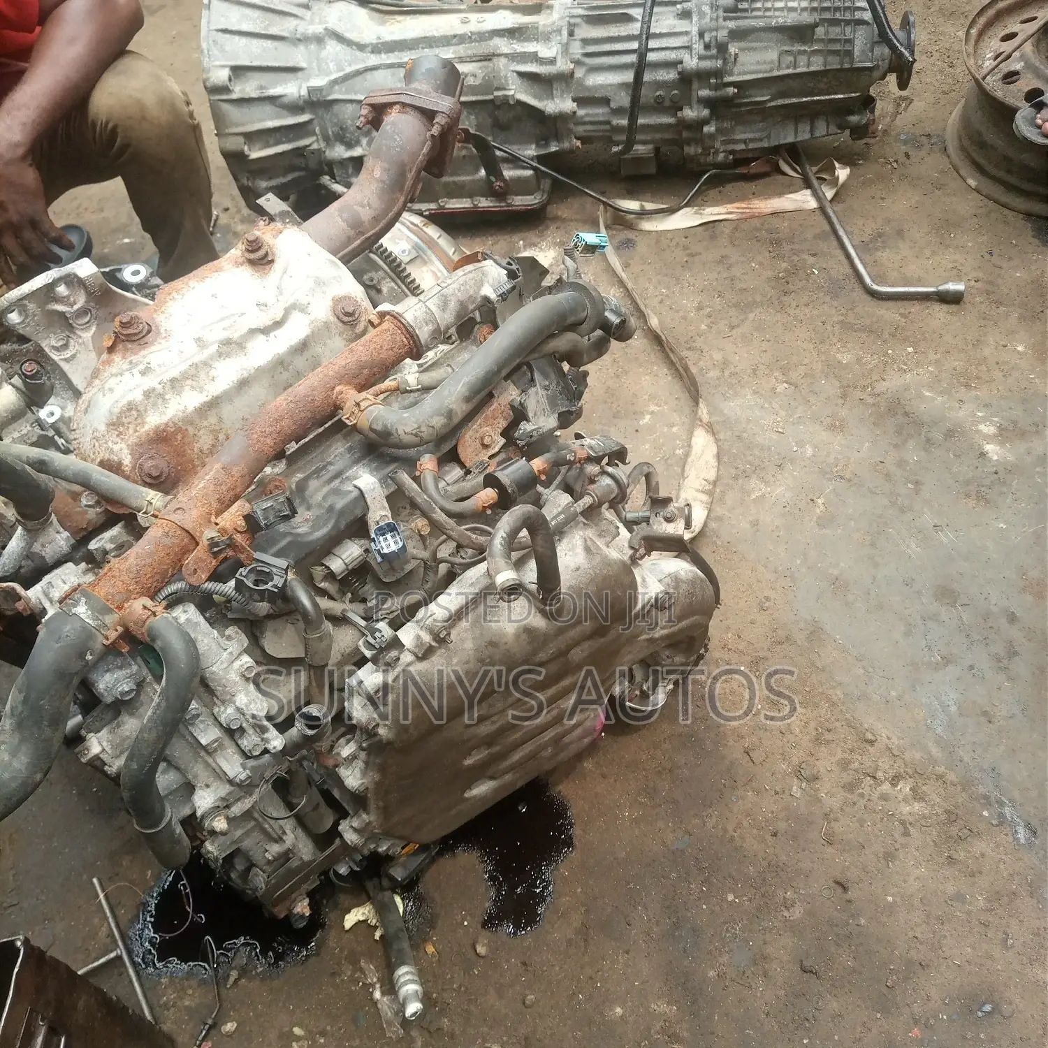 Infiniti M35x Engine And Transmission.