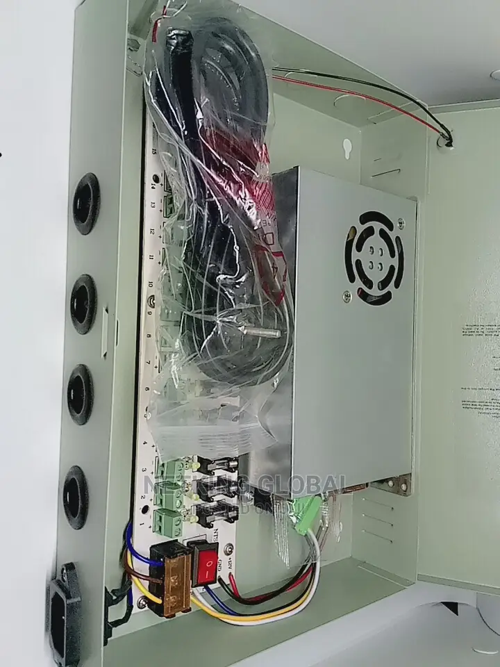 Winpossee 4 Channel Fused 12V DC CCTV Power Supply