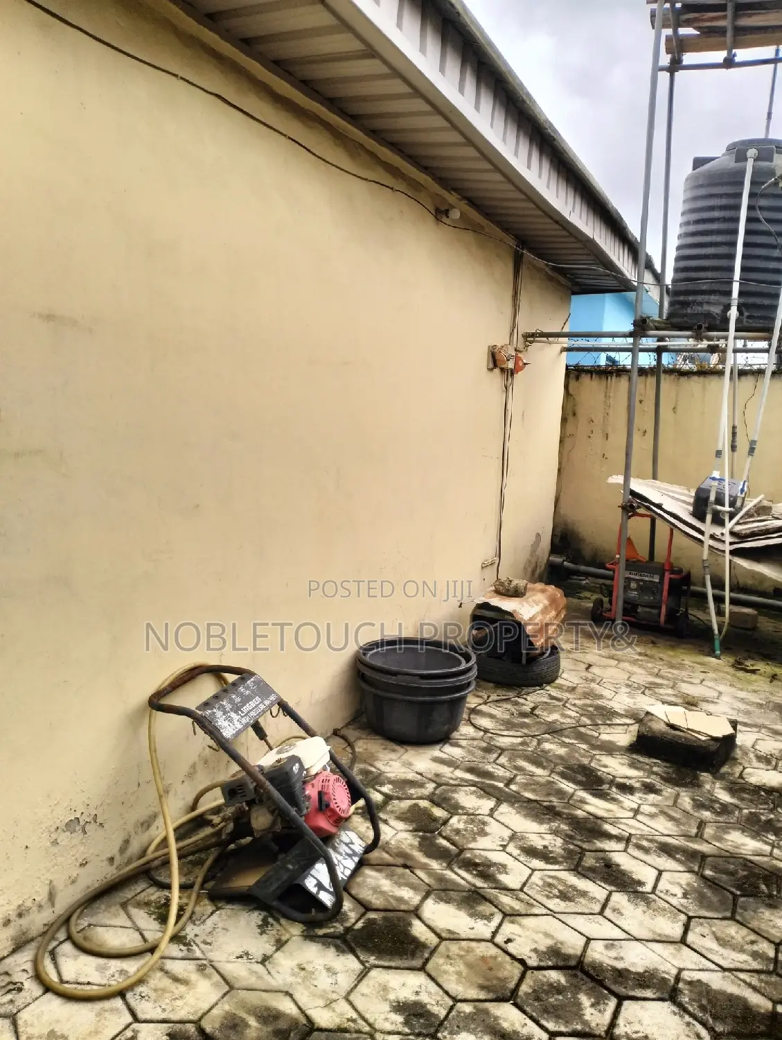 3bdrm Bungalow in Governor Road Ikotun for sale