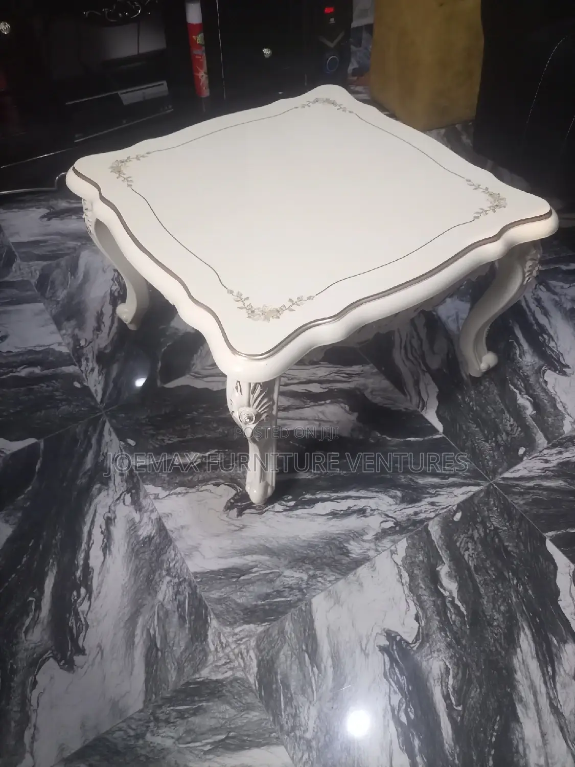 Royal Wooden Center Table 27x27 Cm