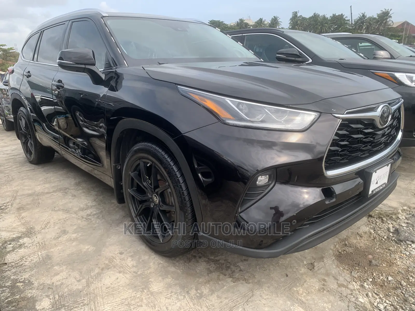 Toyota Highlander Limited 2021 Black