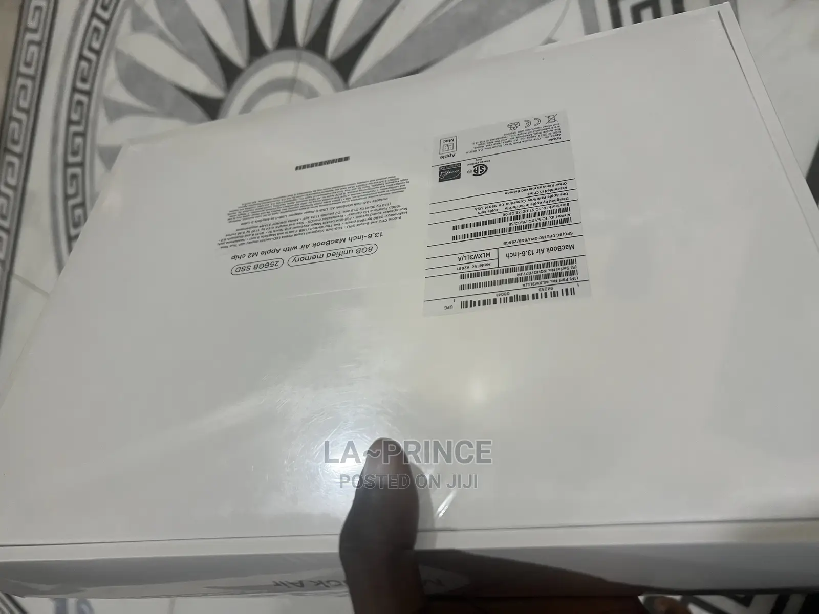 New Laptop Apple MacBook Air 2022 M2 8GB Apple M2 SSD 256GB