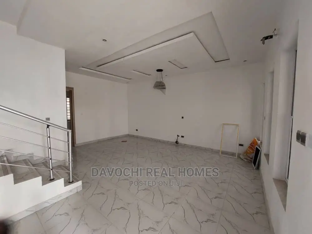 4bdrm Duplex in Chevron Second Toll, Lekki for rent