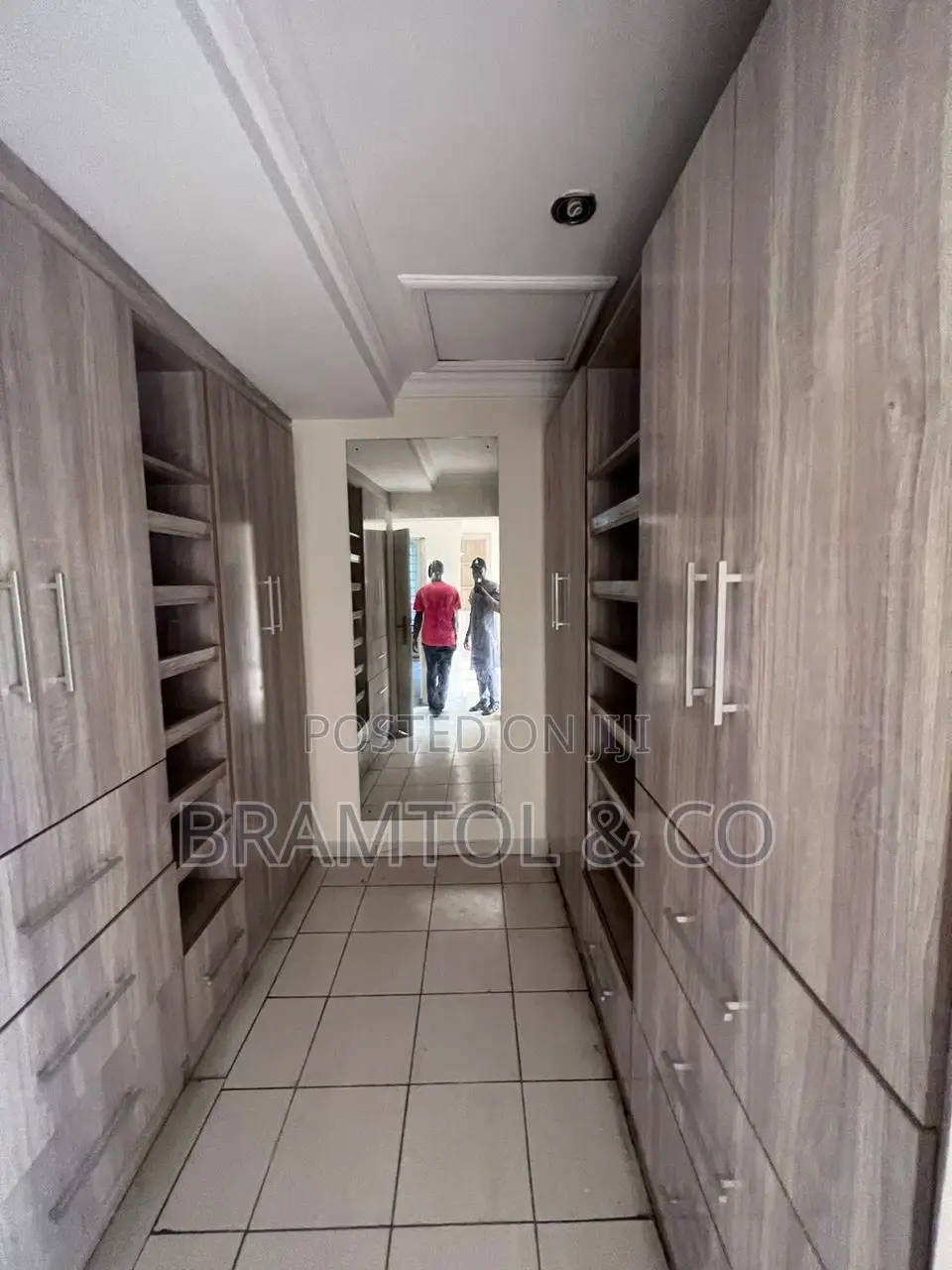 4bdrm Duplex in Utako for rent