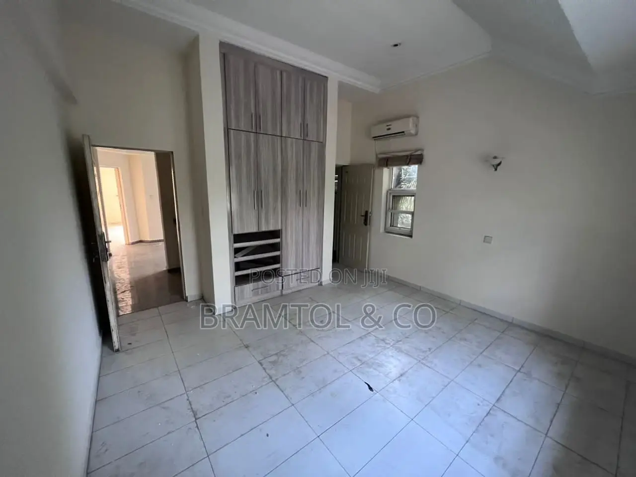 4bdrm Duplex in Utako for rent