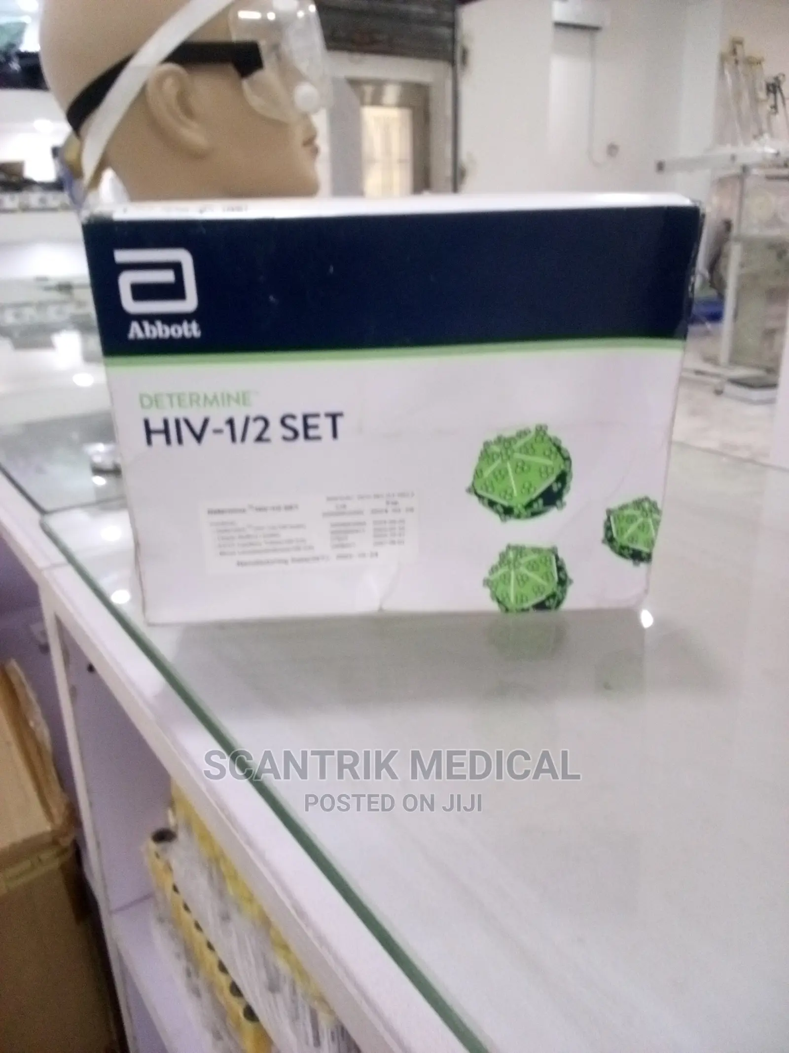 Determinetm HIV-1/2 Test Detects