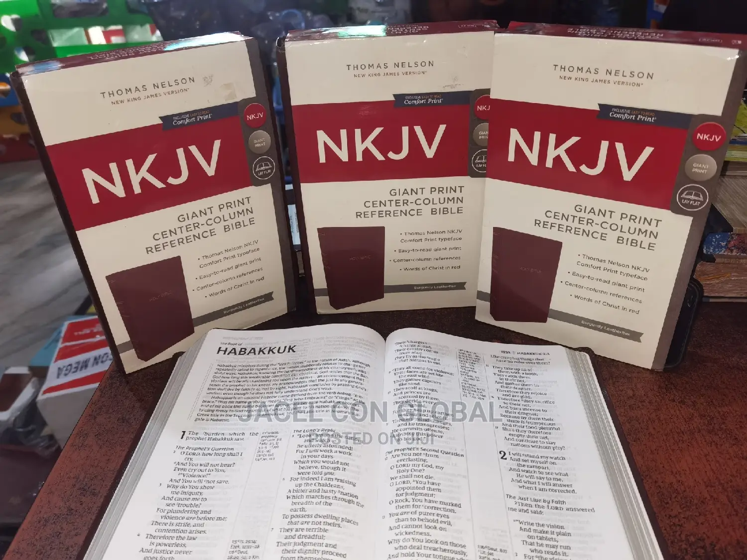 Giant Print Bible New King James Version
