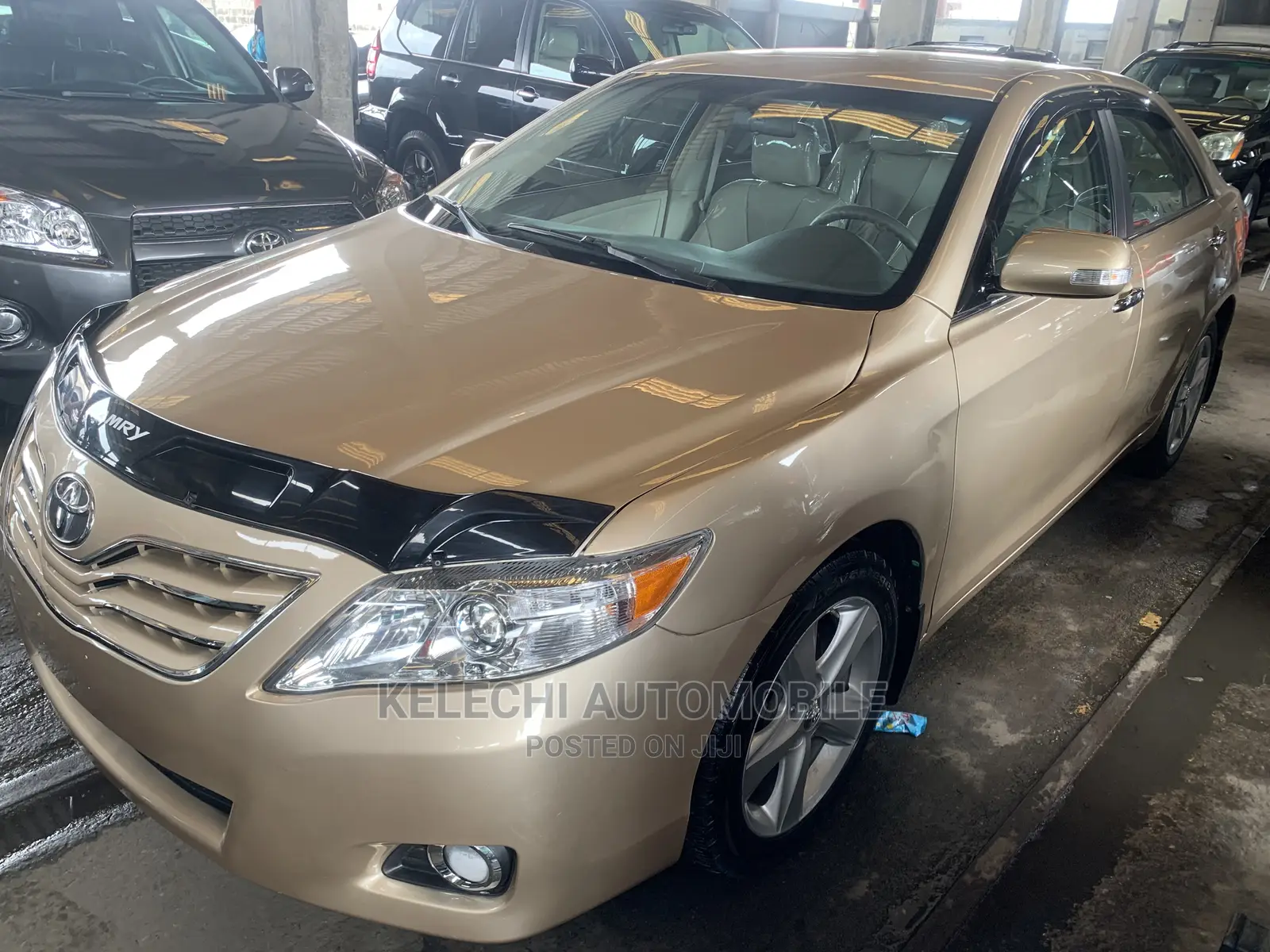 Toyota Camry 2011 Gold