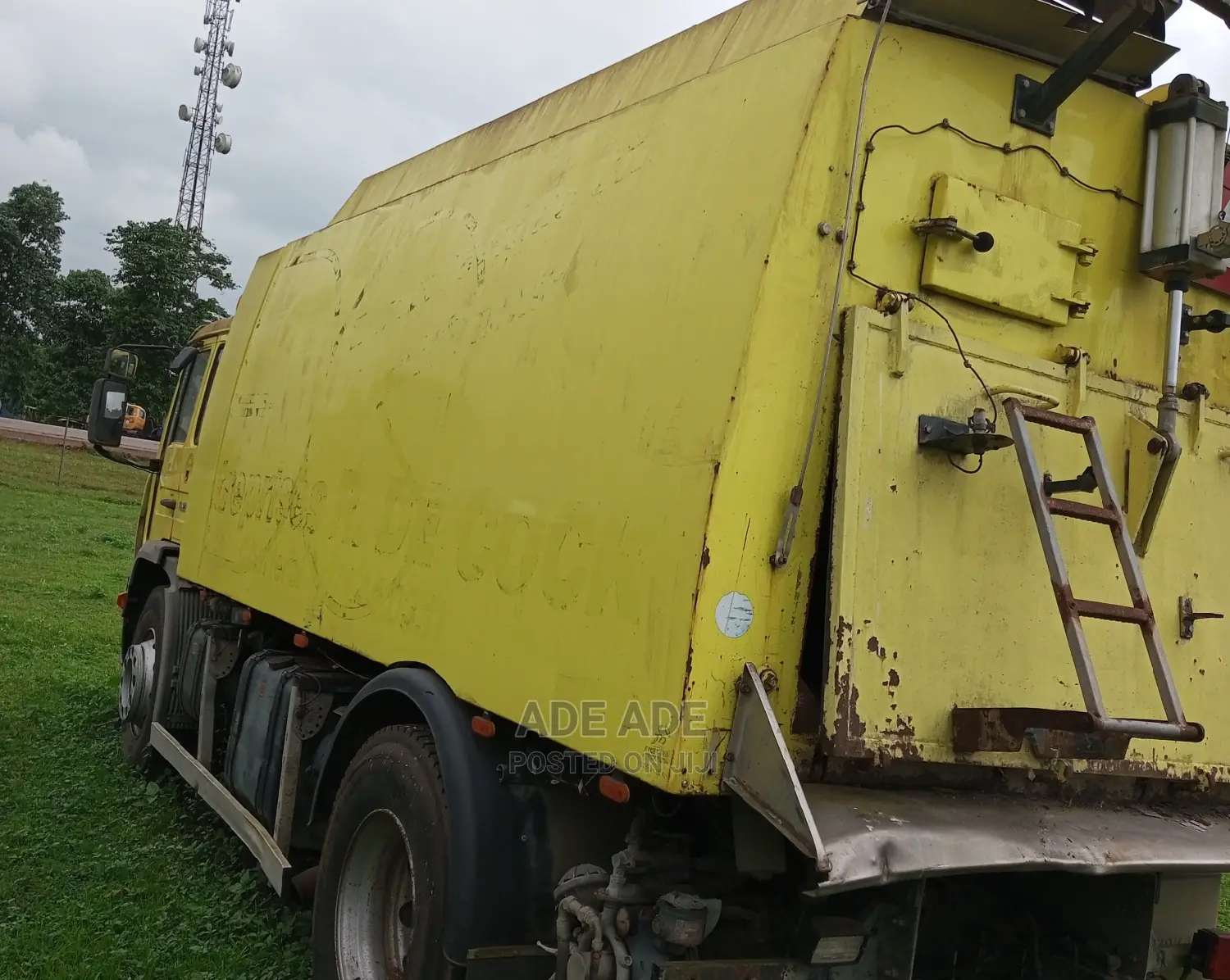 Volvo Street Sweeper Truck