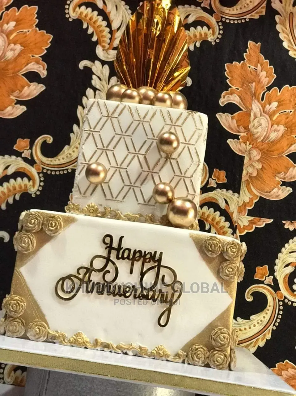 2 Stepd Square Happy Birthday Cakes