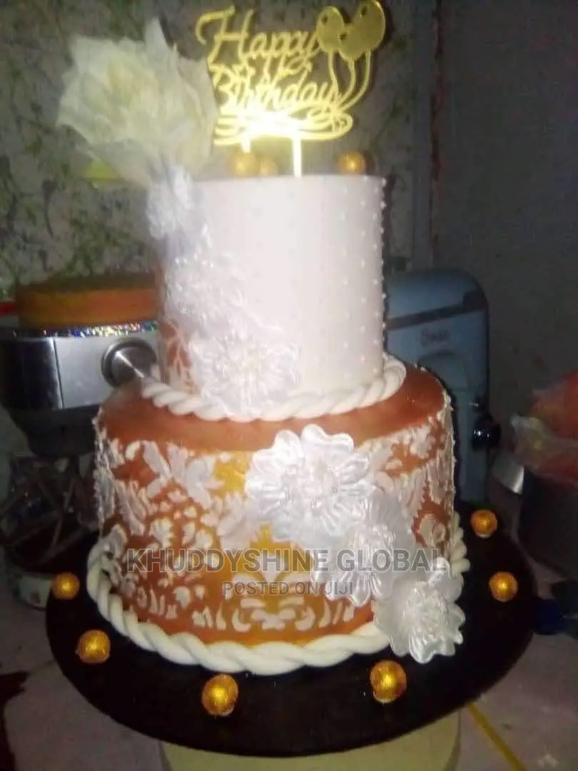 Happy Birthday Celebration Cakes/ Wedding Cakes