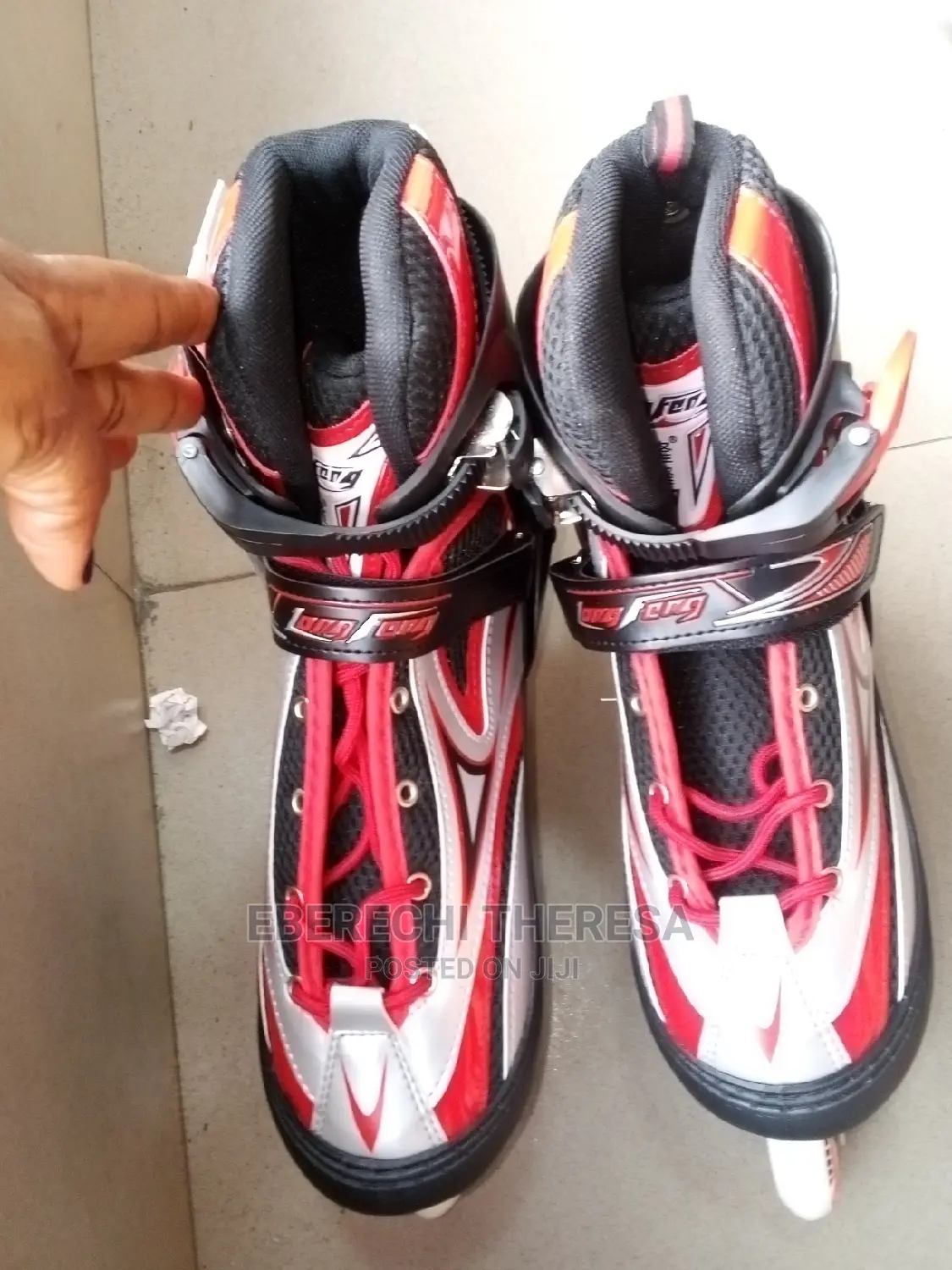 Adult Skate Shoe