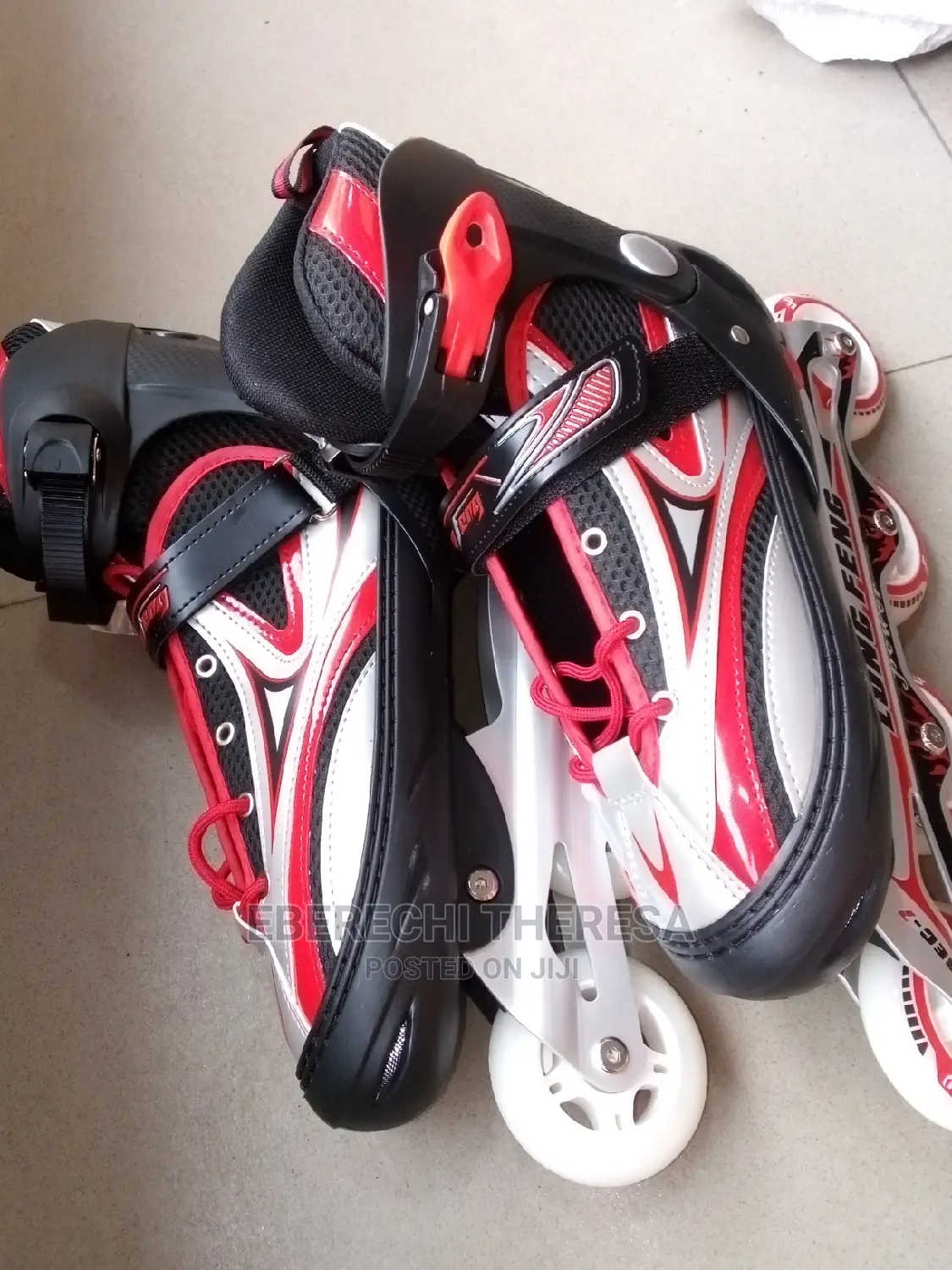 Adult Skate Shoe