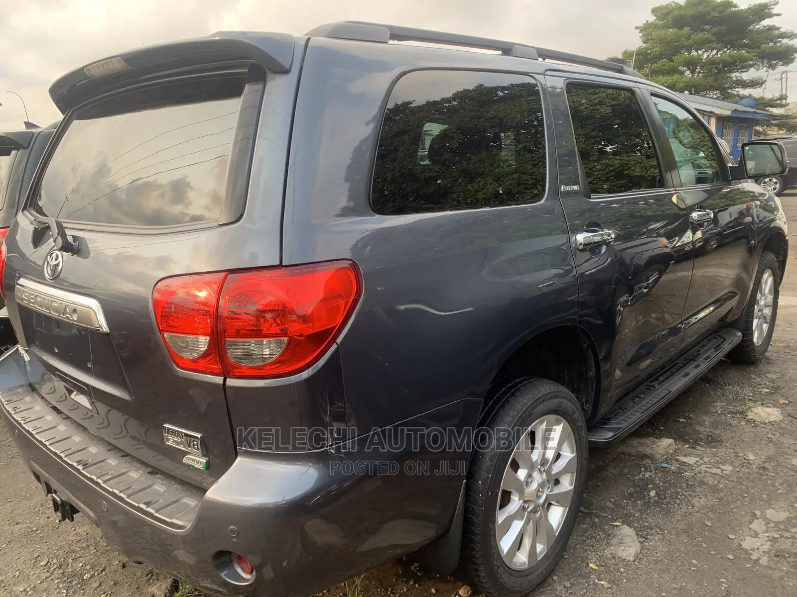Toyota Sequoia 2015