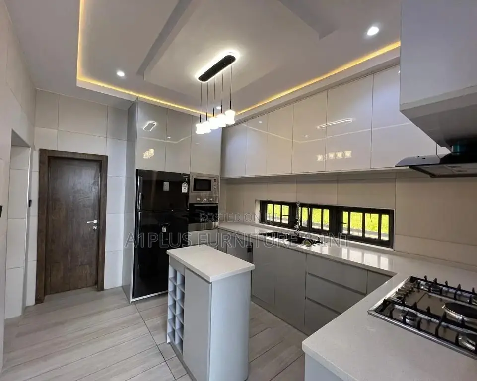 U-shape White Grey Full Height Kitchen Cabinet
