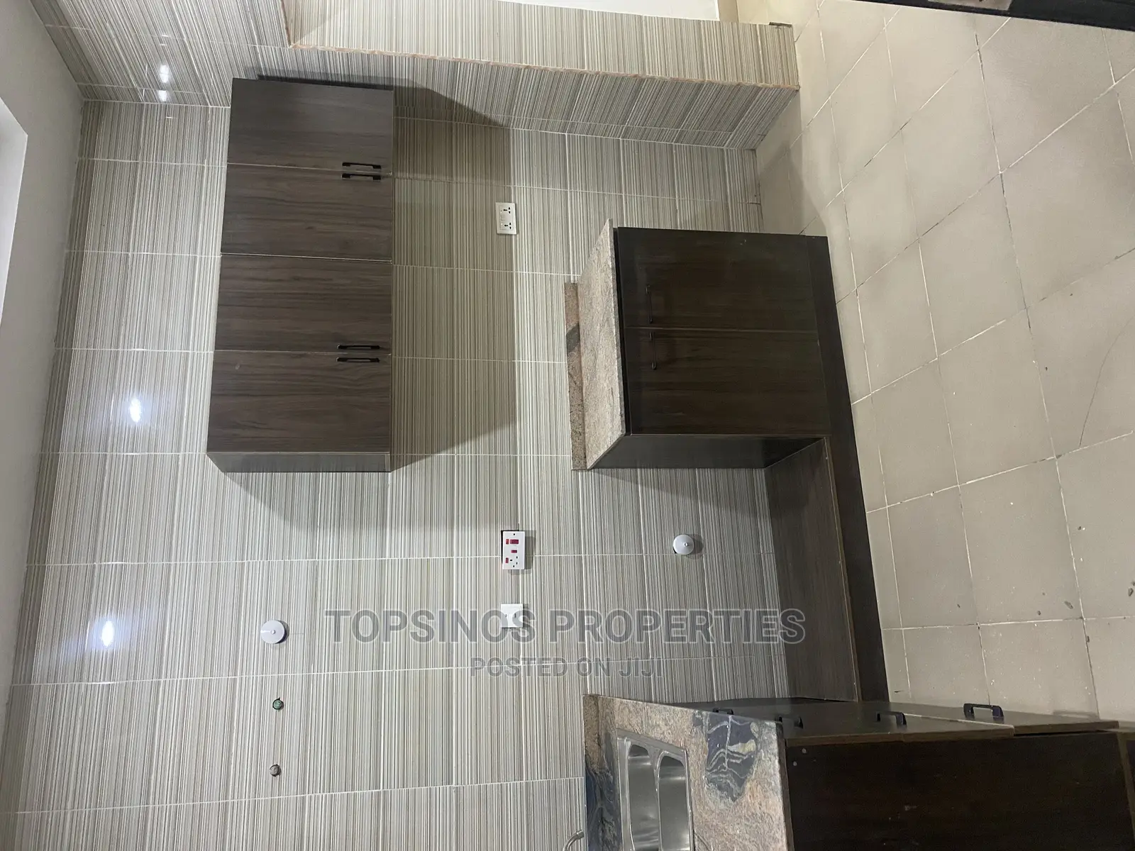 2bdrm Block of Flats in Dawaki for rent
