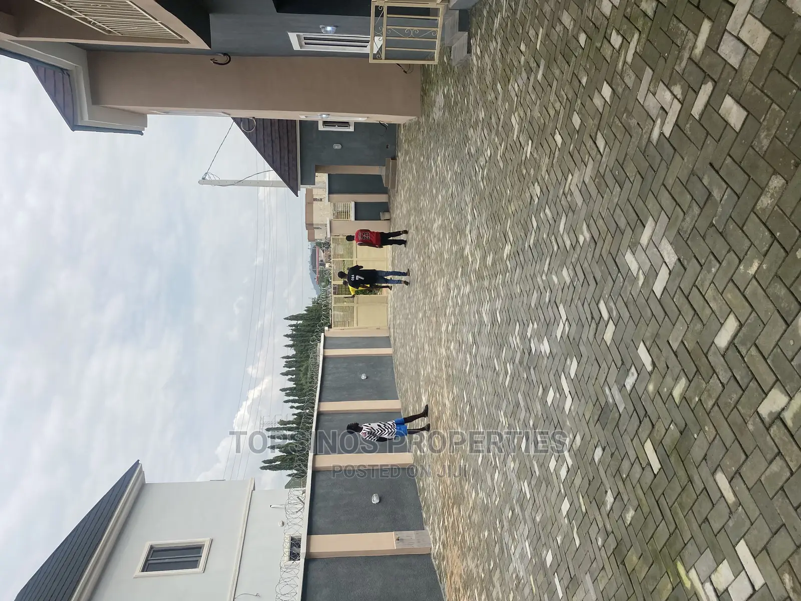 2bdrm Block of Flats in Dawaki for rent