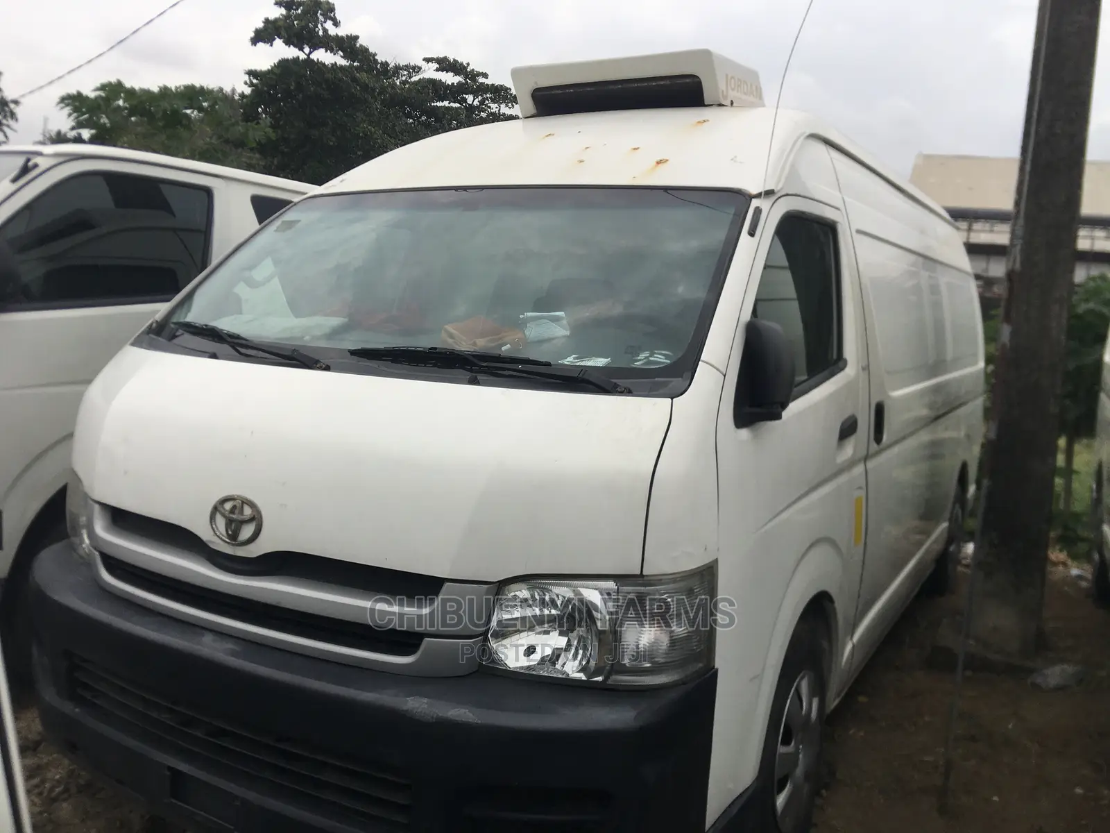 Toyota HiAce 2012 White