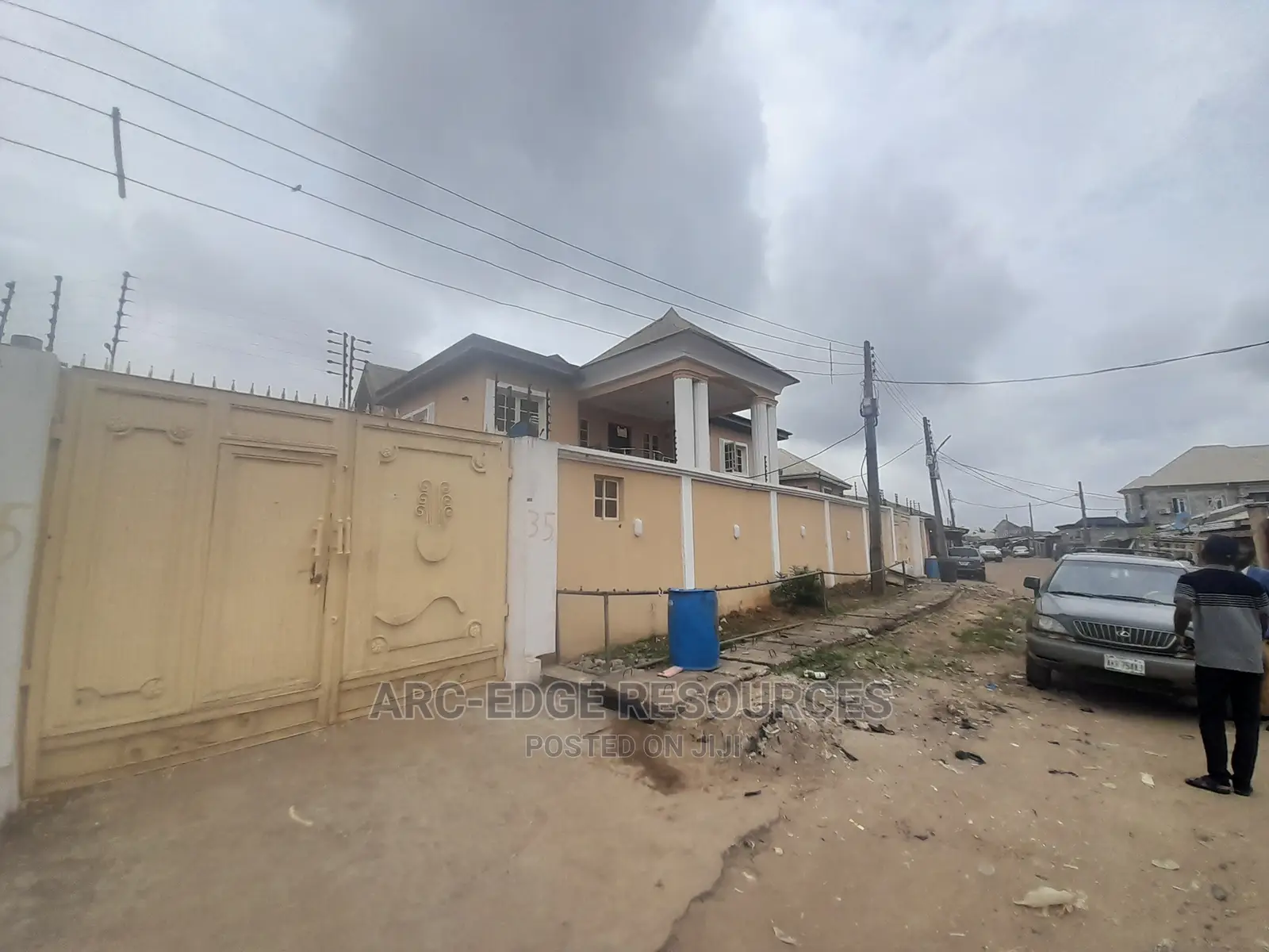 4bdrm Duplex in Ago Palace for sale