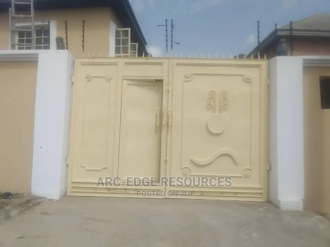 4bdrm Duplex in Ago Palace for sale