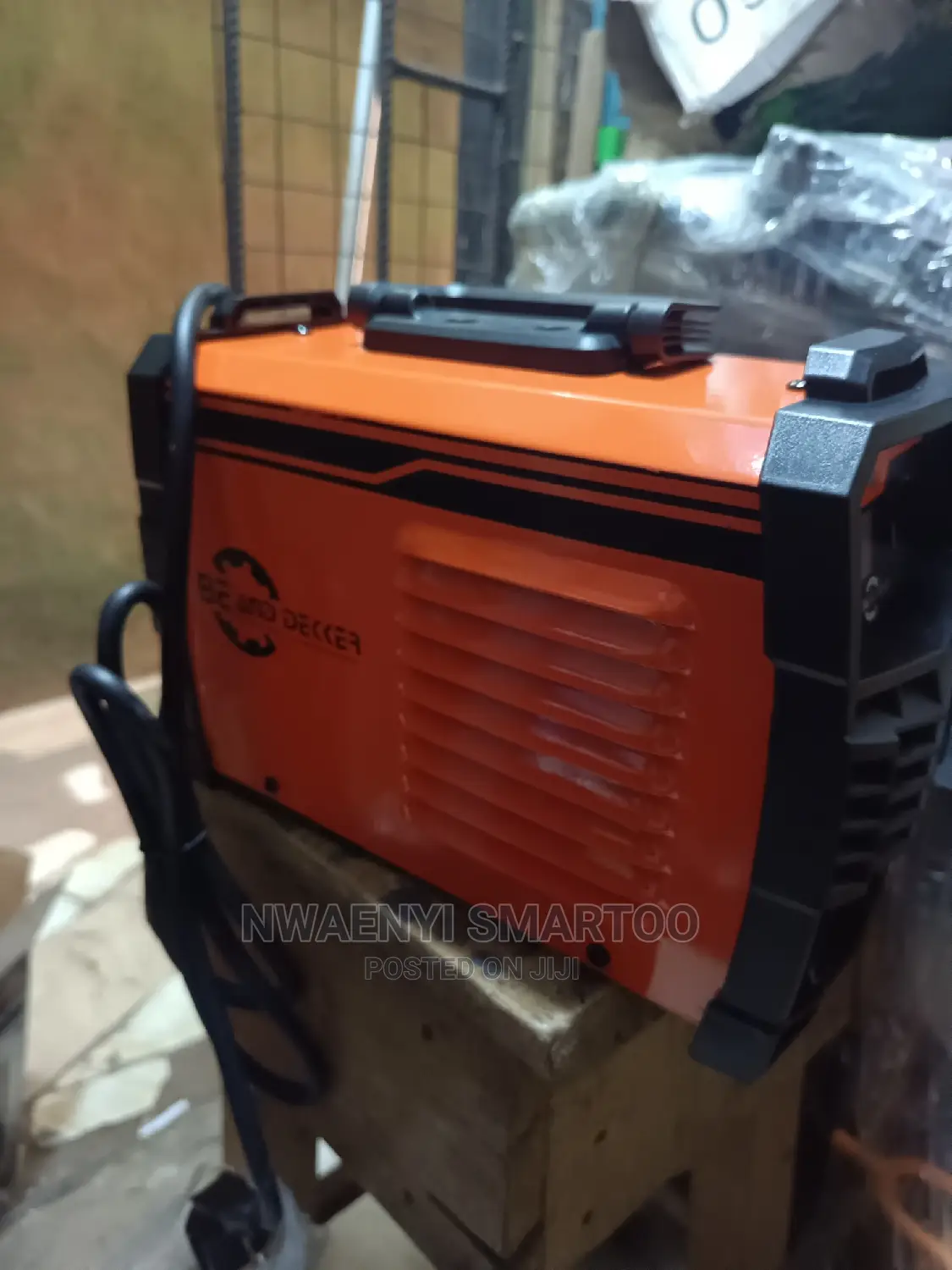Inverter Be and Decker Welding Machine 300amps
