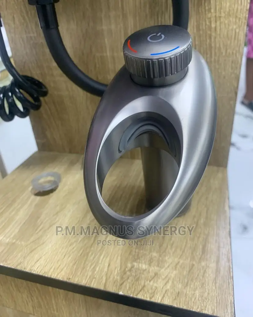 England Standard Black Anti Rust Basin Tap