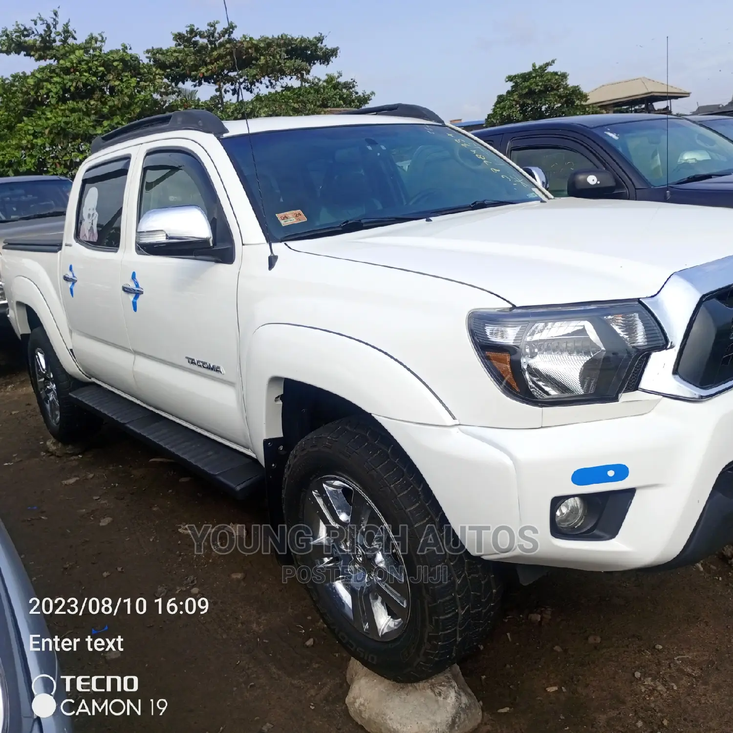 Toyota Tacoma 2015 White