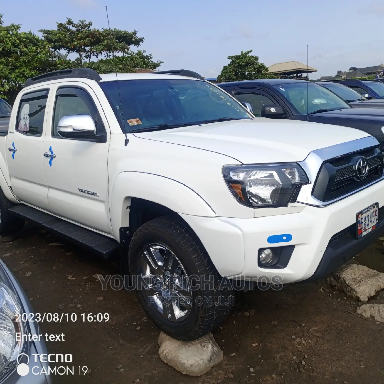 Toyota Tacoma 2015 White