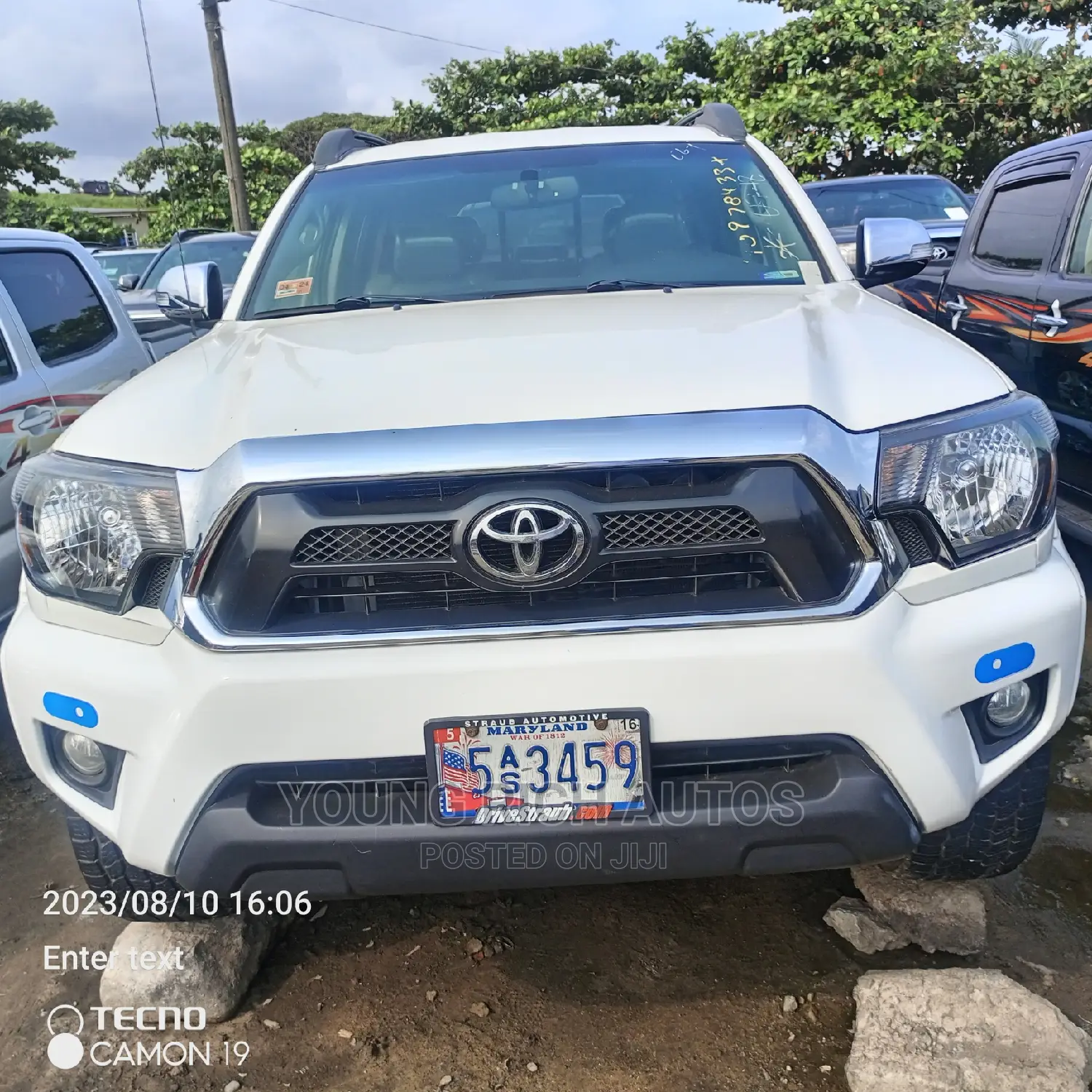 Toyota Tacoma 2015 White