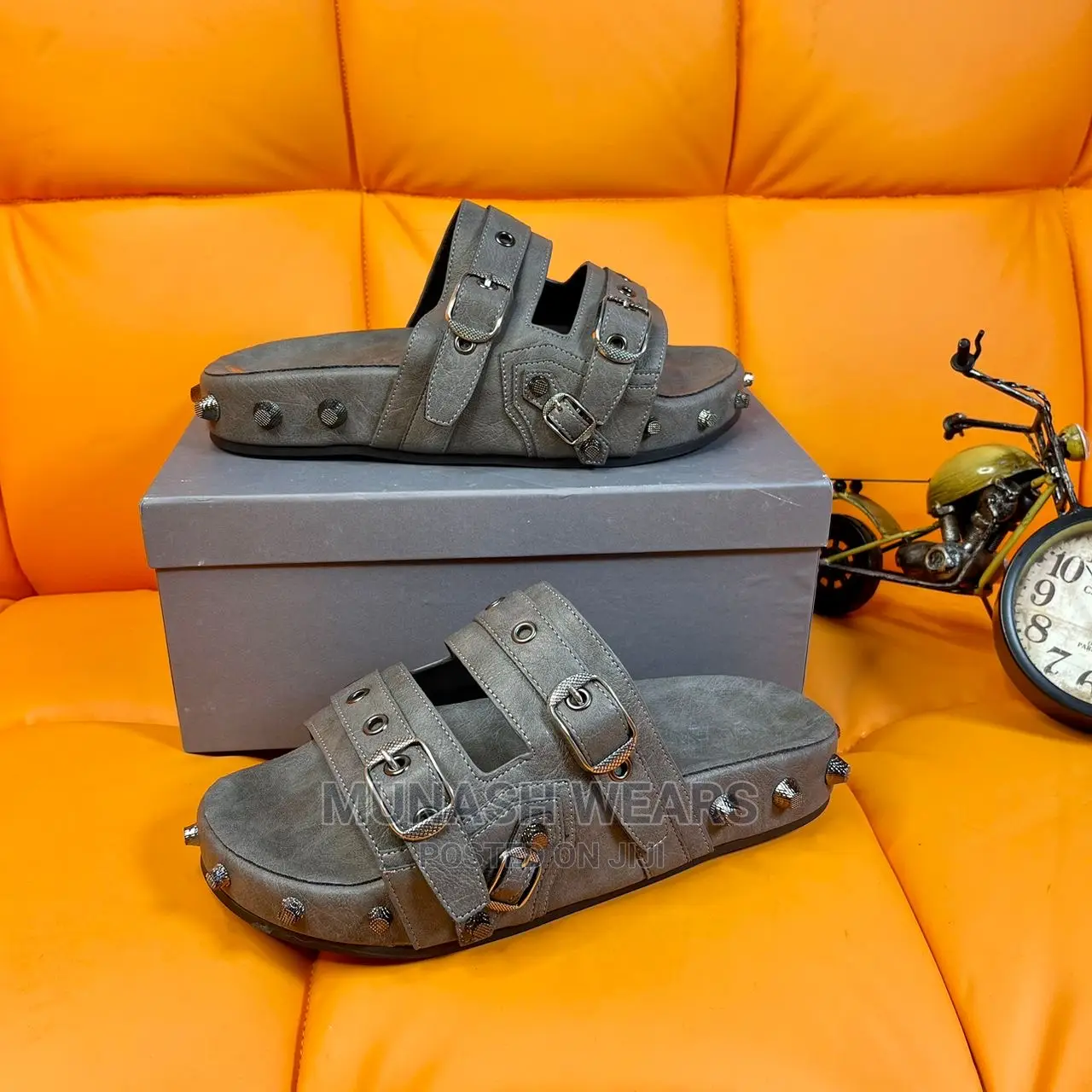 BALENCIAGA Cagole