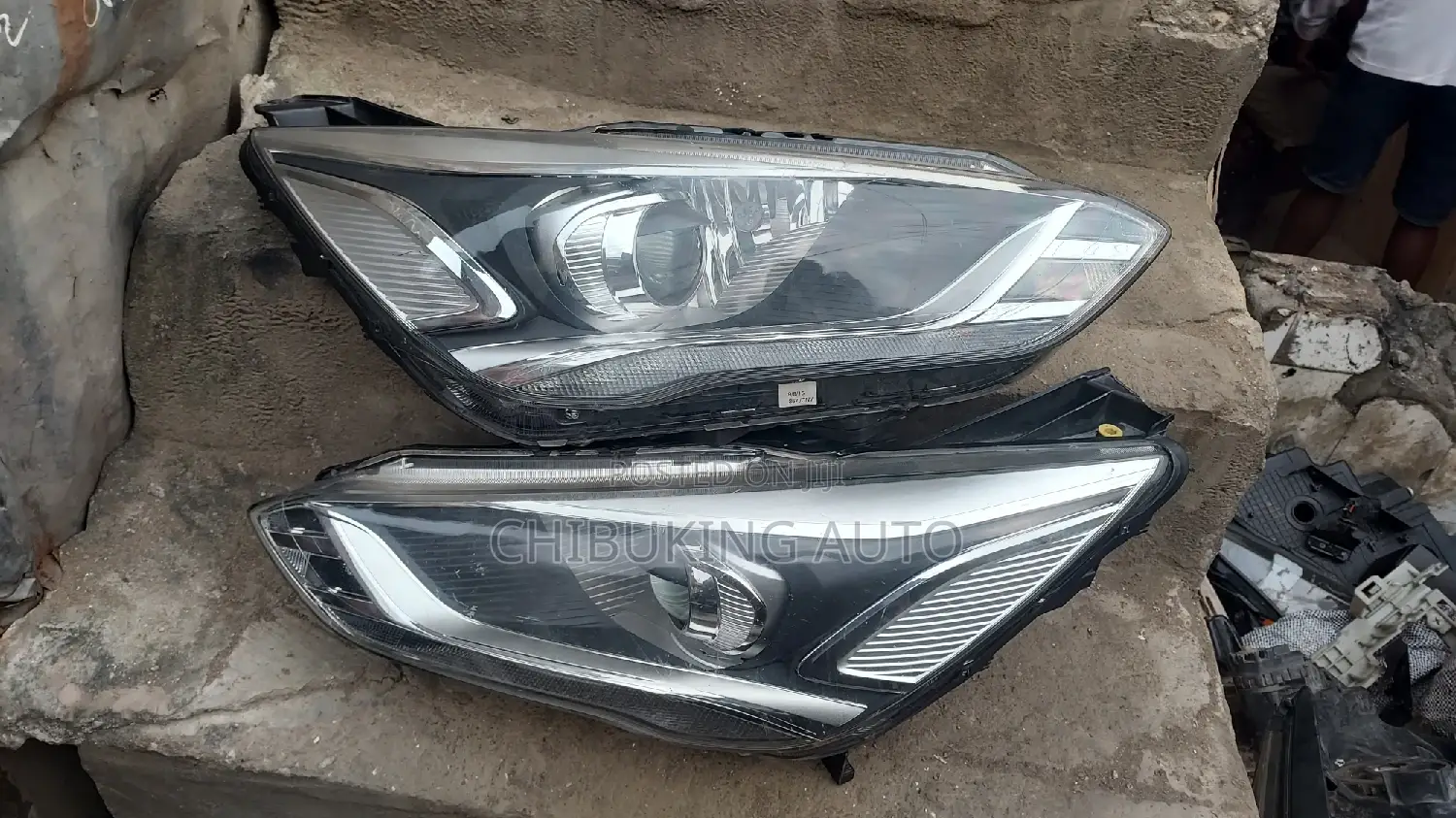 Headlamp Ford C-Max 2020