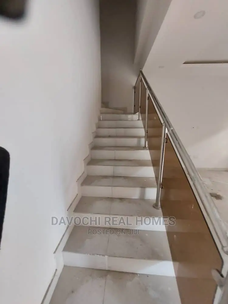 4bdrm Duplex in Ajah-Lekki for rent