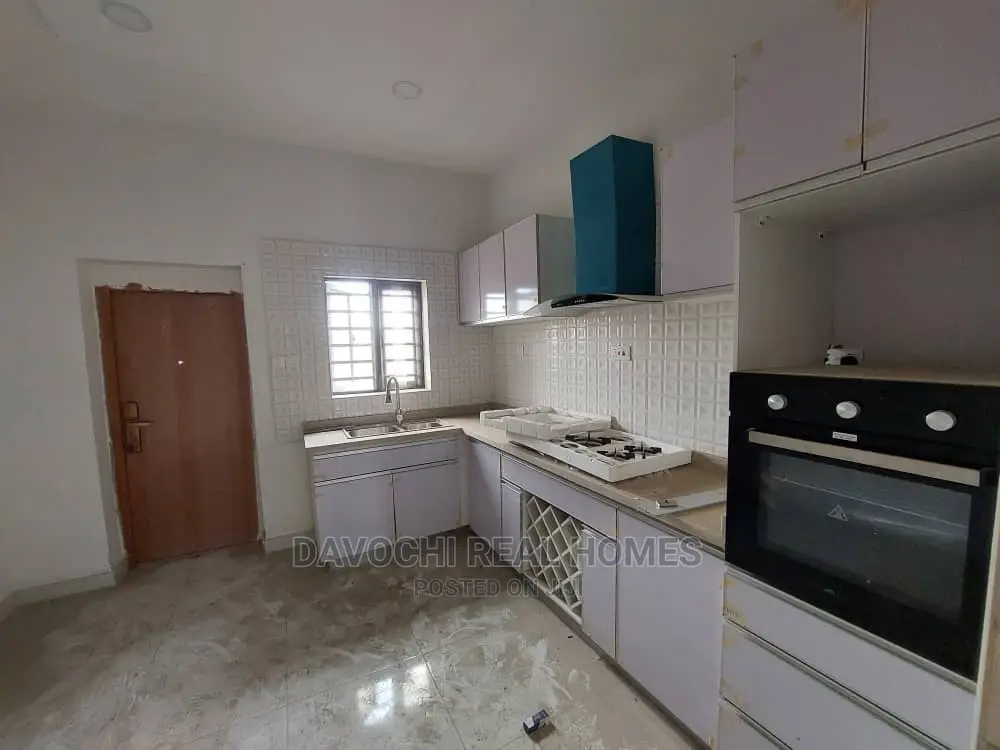 4bdrm Duplex in Ajah-Lekki for rent