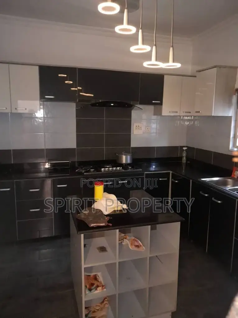 4bdrm Duplex in Ogudu for rent