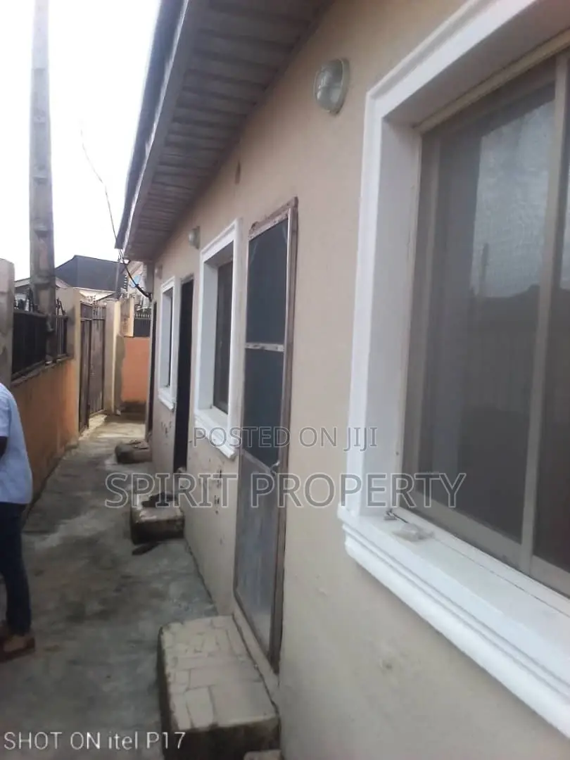 1bdrm Bungalow in Ogudu for rent