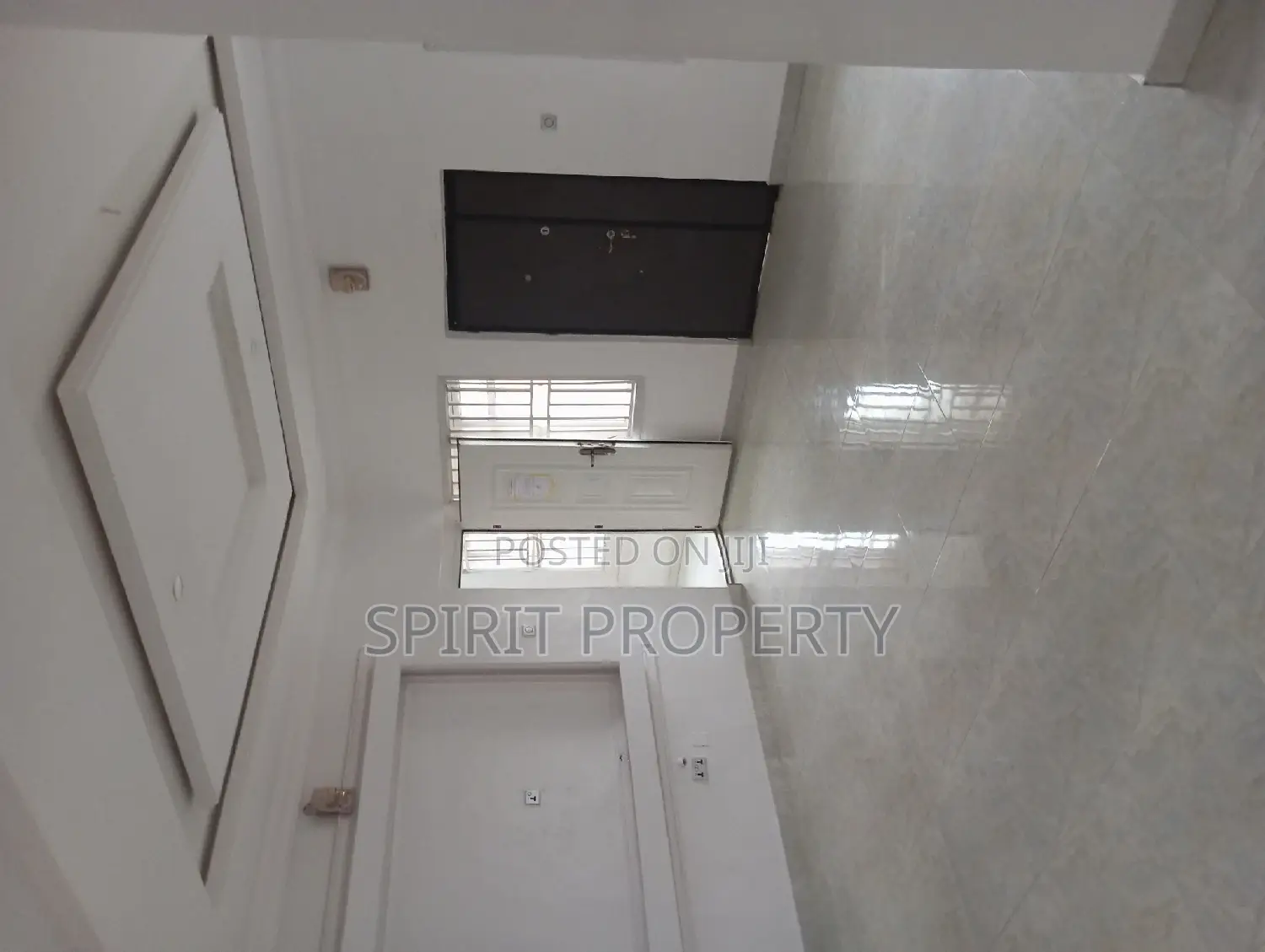 3bdrm Maisonette in Shangisha, Magodo for rent