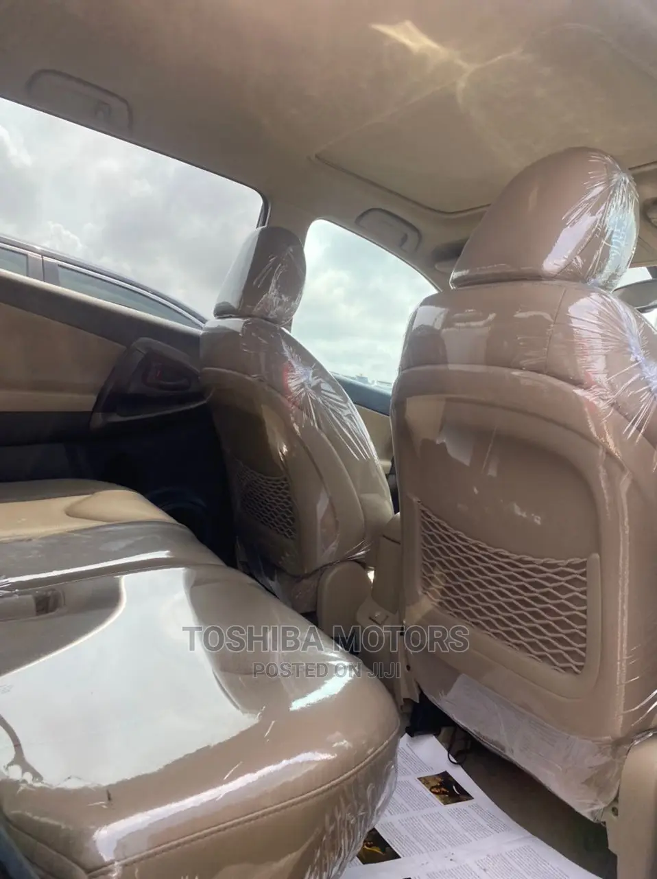 Toyota RAV4 3.5 Limited 2010 Gold