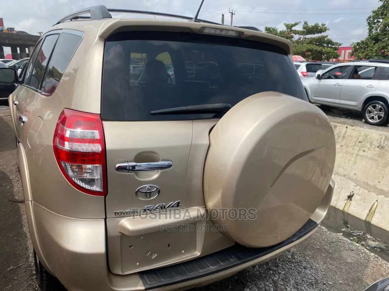 Toyota RAV4 3.5 Limited 2010 Gold