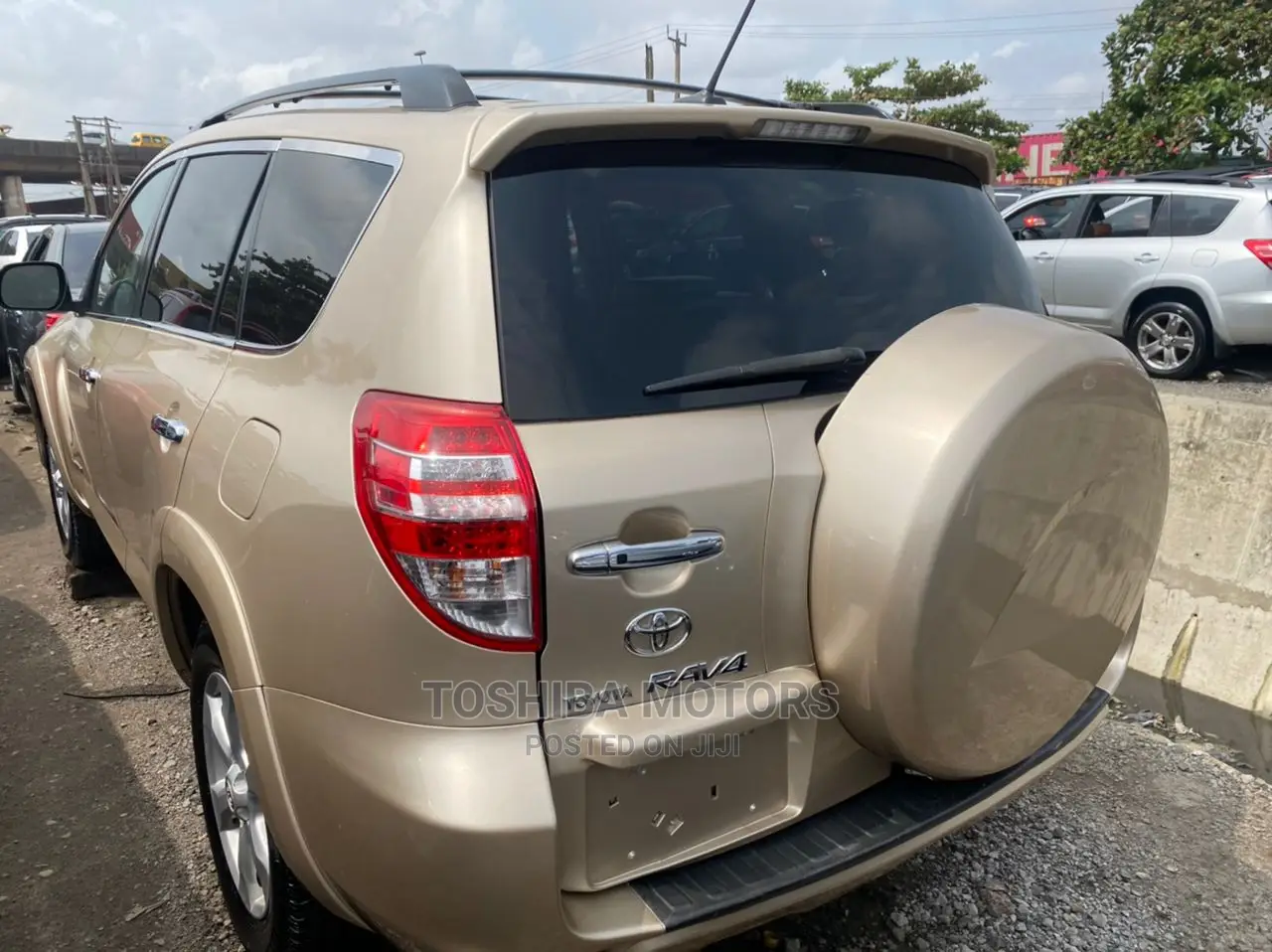 Toyota RAV4 3.5 Limited 2010 Gold