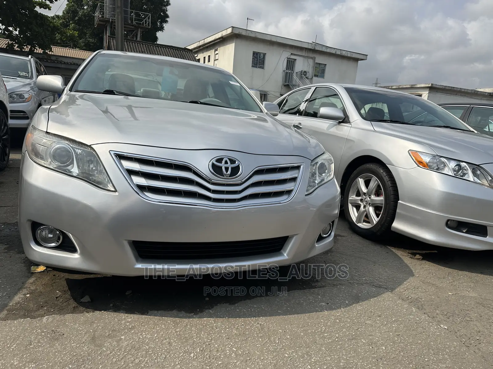 Toyota Camry 2010 Silver