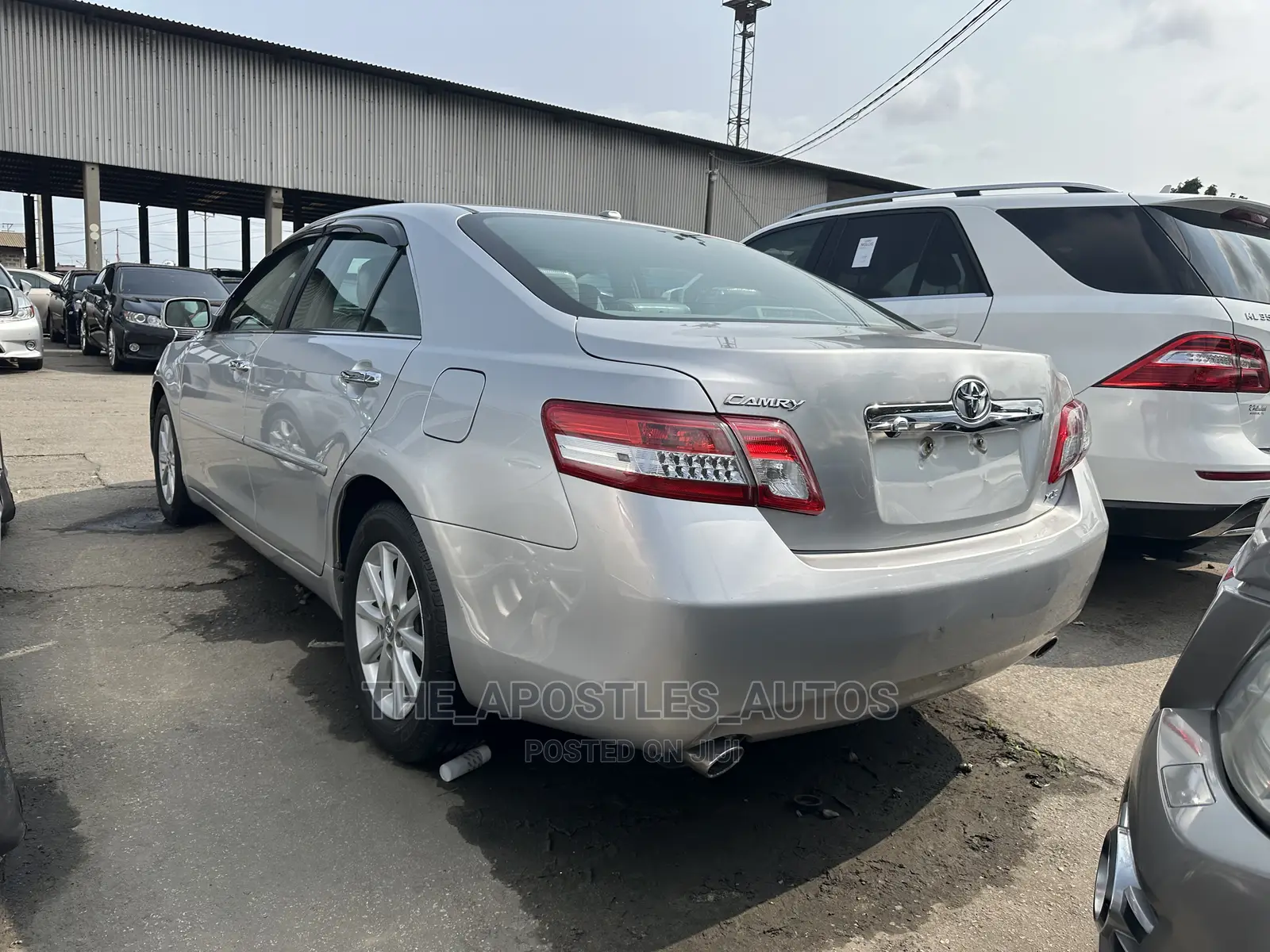 Toyota Camry 2010 Silver