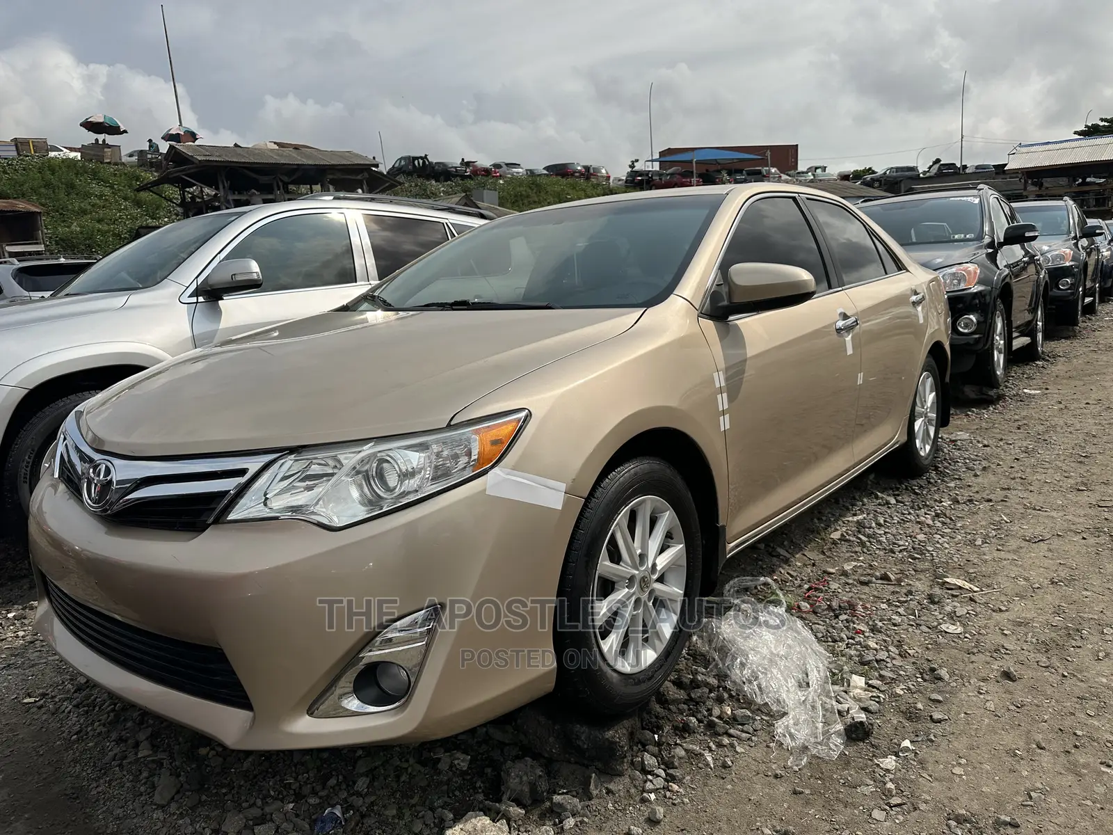 Toyota Camry 2012 Gold