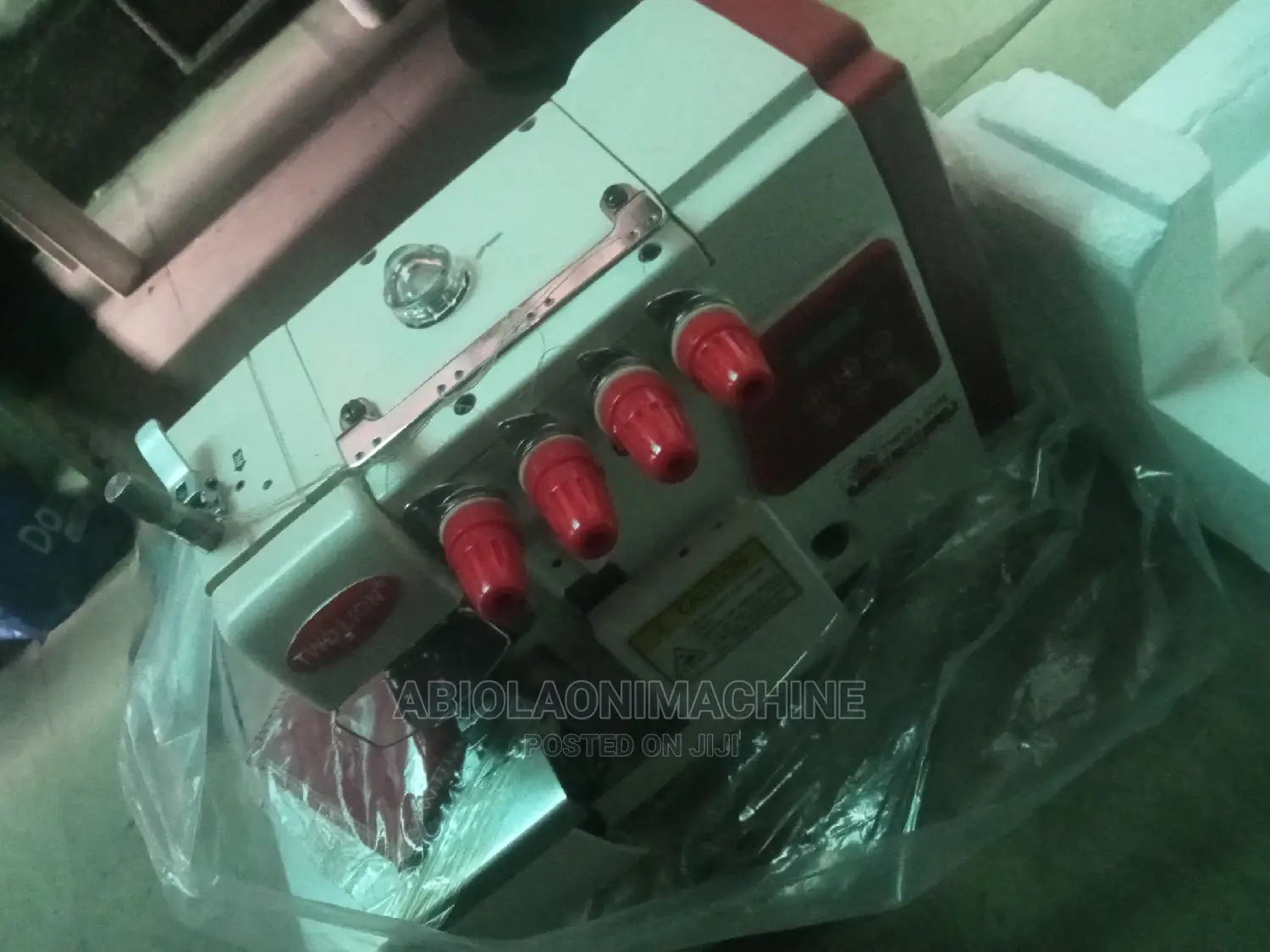 Two Lion Direct Drive Industrial Four Thread Weaving Machine
