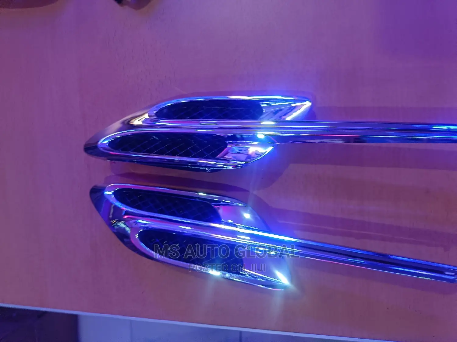 Bentley Fender Chrome