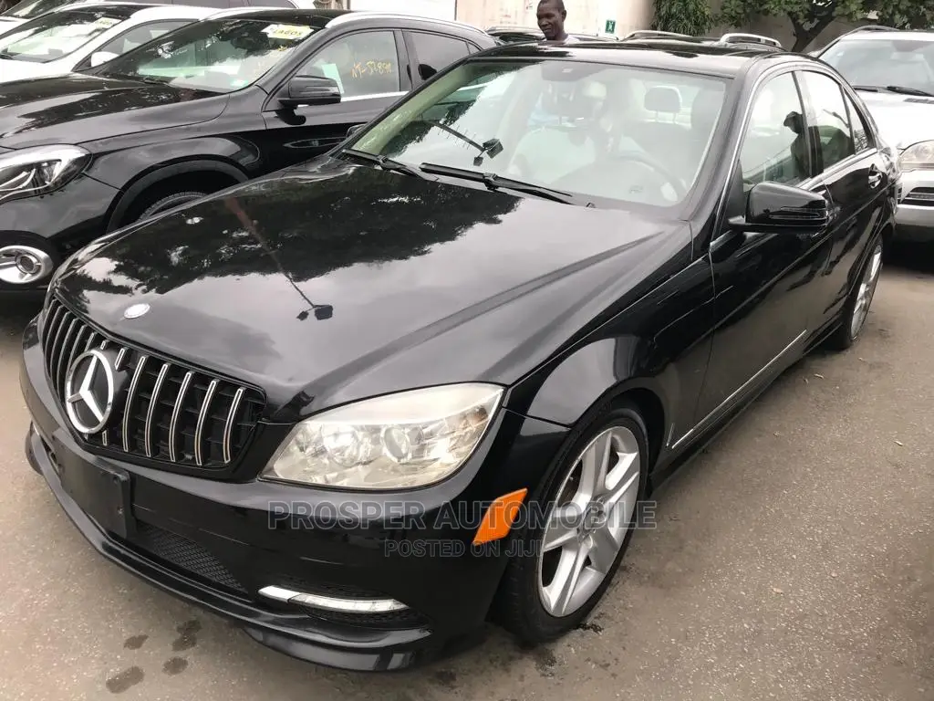 Mercedes-Benz C300 2010 Black