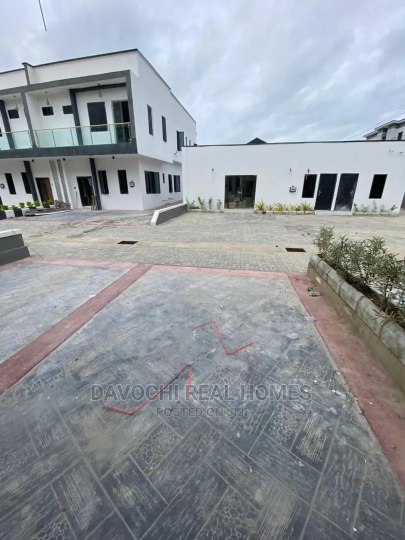 4bdrm Duplex in Ologolo Estate, Lekki for sale