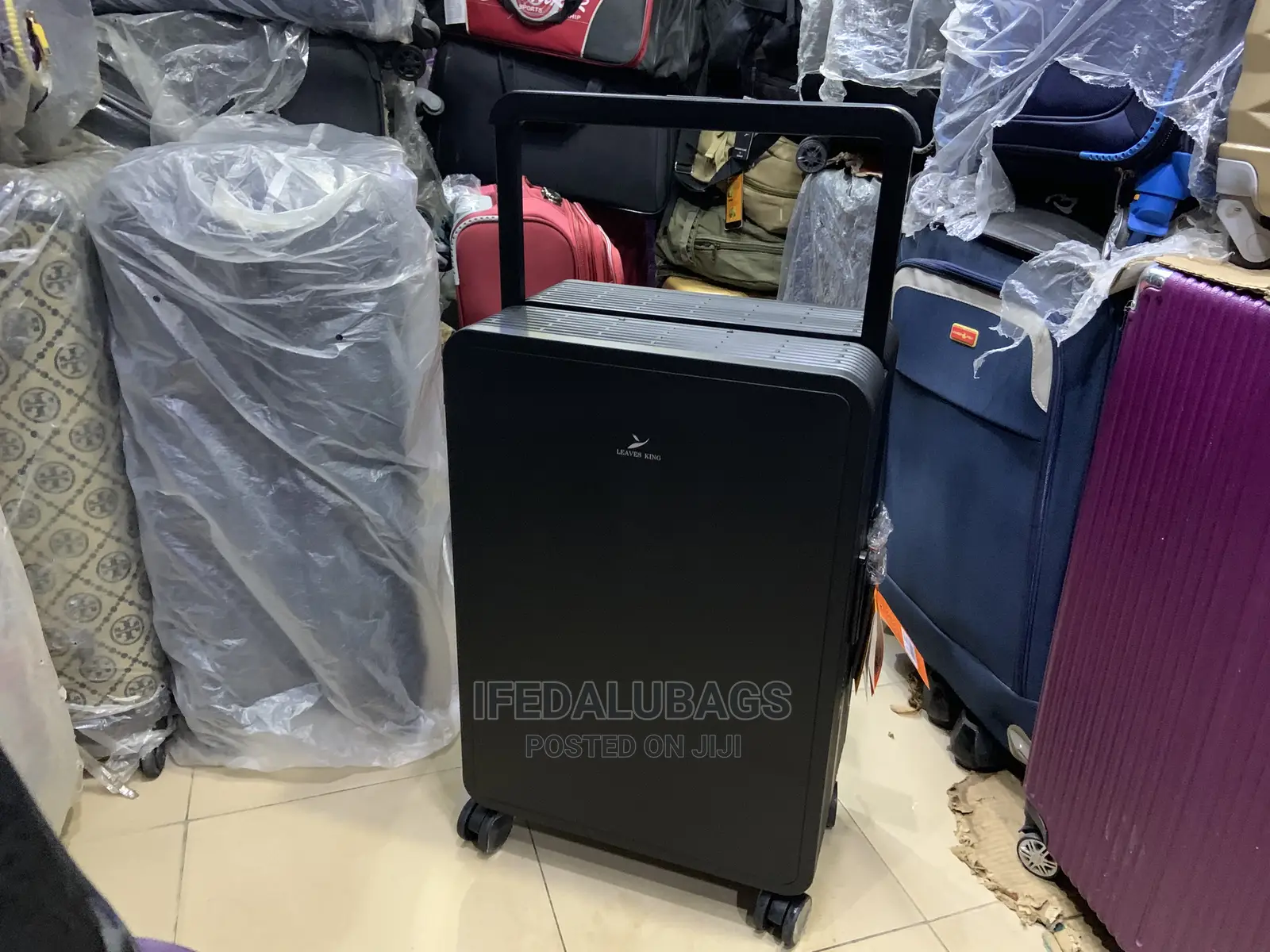 Medium Size Quality Fashionable Travel Luggage